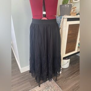 Ultra Pink Elegant Black Tulle A-Line Skirt